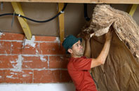 Knotting tapered roof insulation